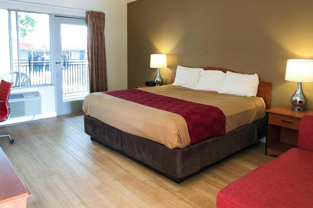 Garden Inn & Suites Oakland Airport Esterno foto
