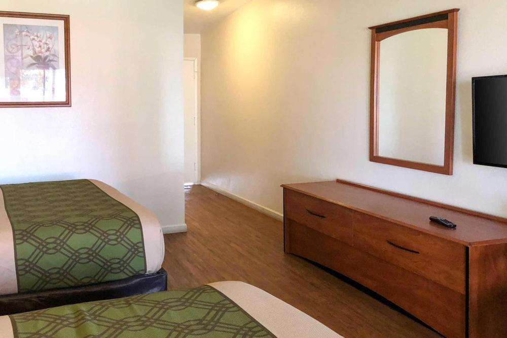 Garden Inn & Suites Oakland Airport Esterno foto